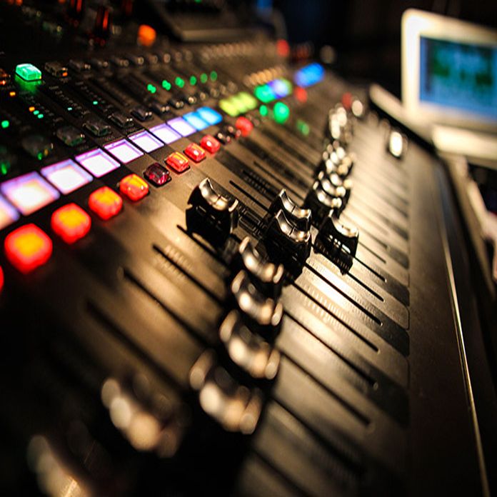 Back To You (Radio Edit with Artist ID) Matthias Nebel